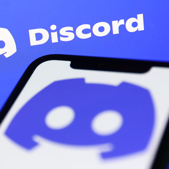 Get Paid to Manage and Promote a Thriving Discord Server on Second Life